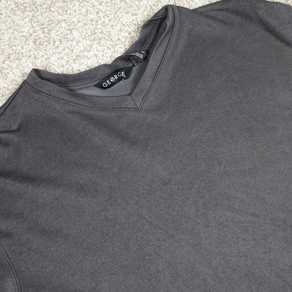 George Mens V-Neck Long Sleeve Shirt Charcoal Gray Rayon Blend‎ Size M 38-40